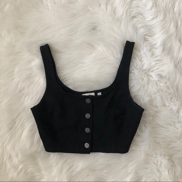 Aritzia Tops - Aritzia Cropped Button Up